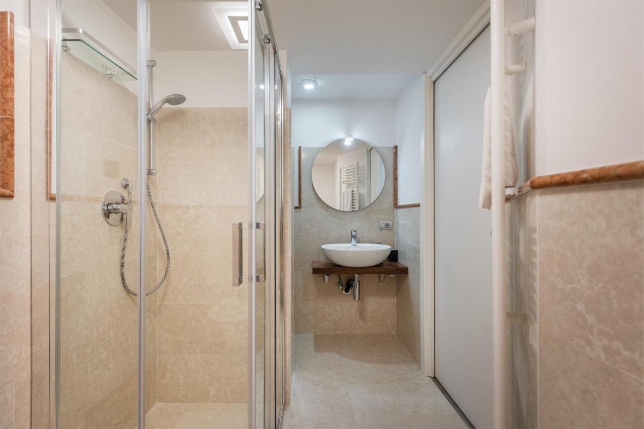 Casa Giulia Lägenhet Riva del Garda Exteriör bild