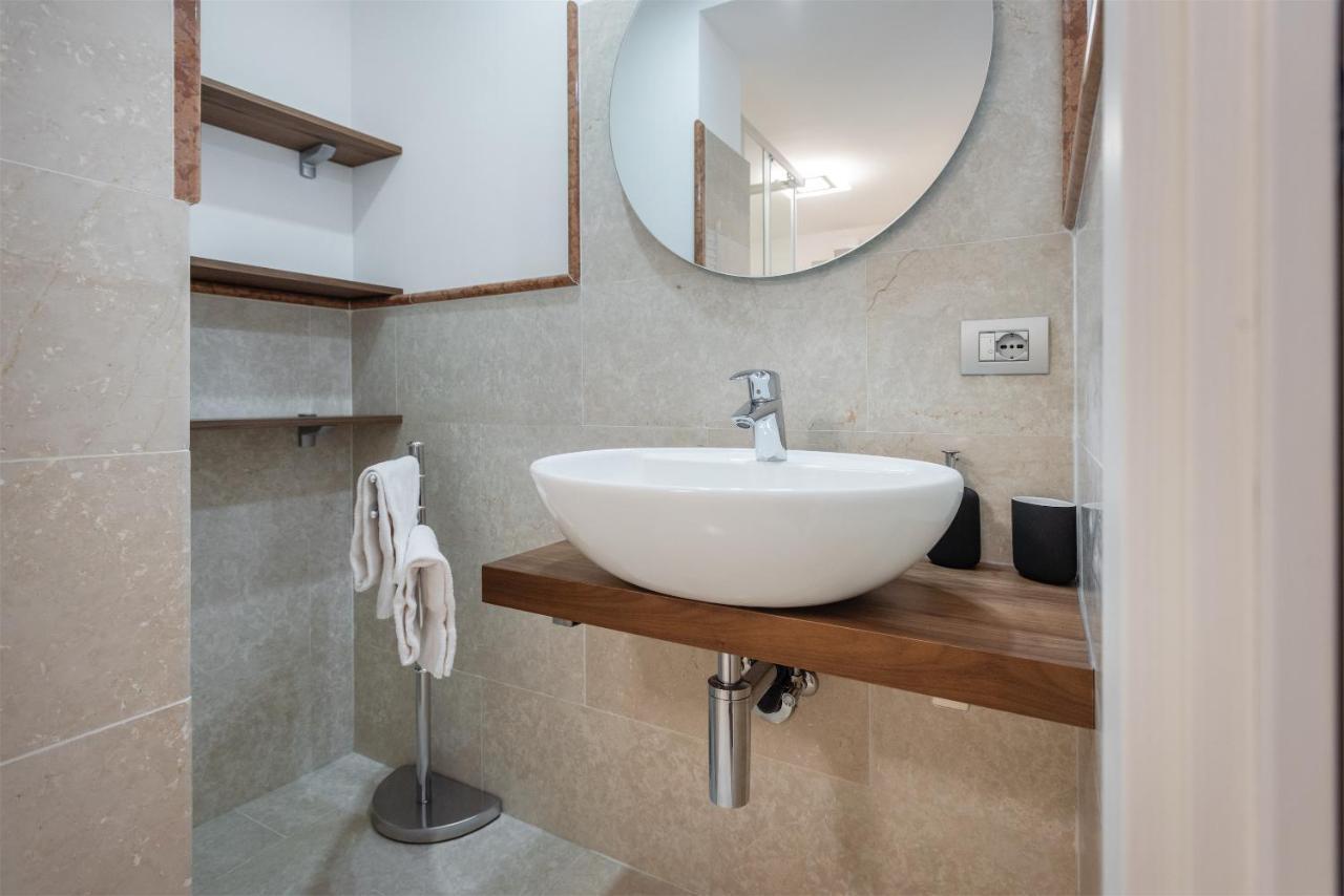 Casa Giulia Lägenhet Riva del Garda Exteriör bild